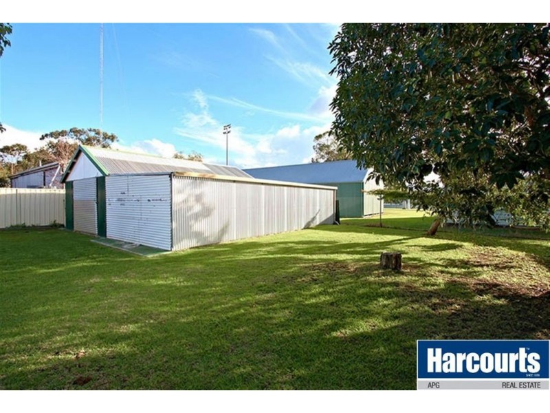 10 Sommers Road, Brunswick WA 6224