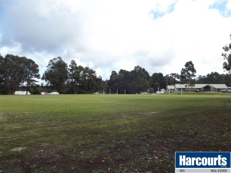 22 Caulfield Street, Collie WA 6225