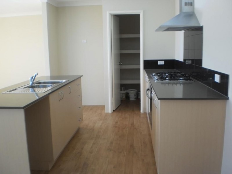 11 Barwon Way, Australind WA 6233