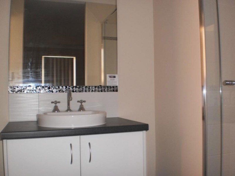 11 Barwon Way, Australind WA 6233