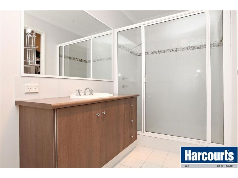 6 Possum Way, College Grove WA 6230