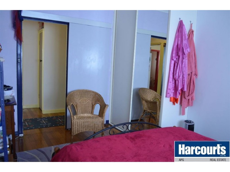 8 Nandup Street, Carey Park WA 6230