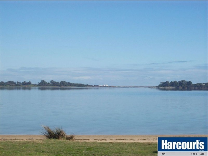 23 Lerici Circle, Pelican Point WA 6230