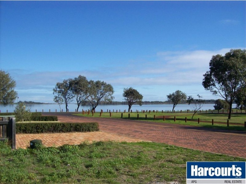 23 Lerici Circle, Pelican Point WA 6230