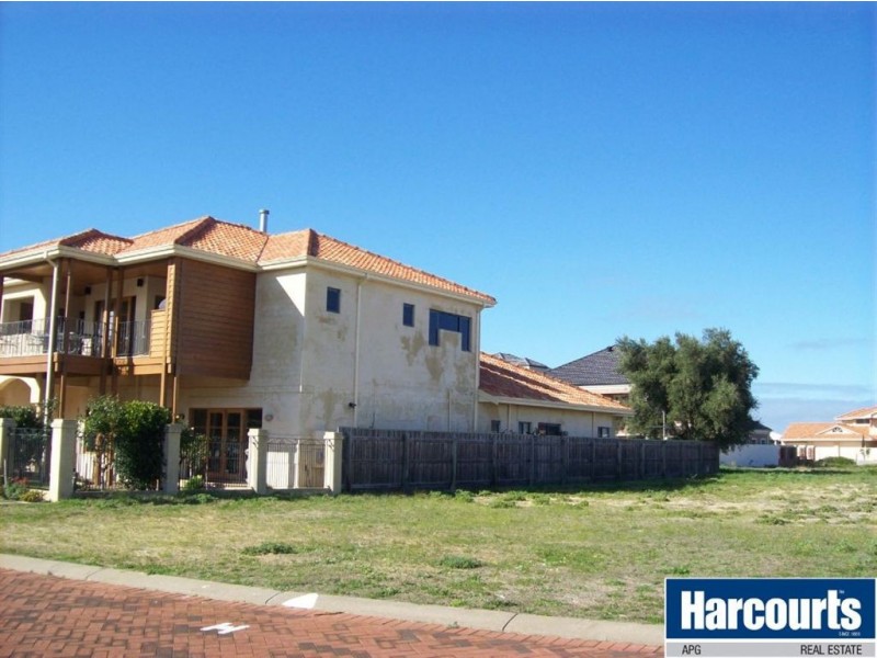 23 Lerici Circle, Pelican Point WA 6230