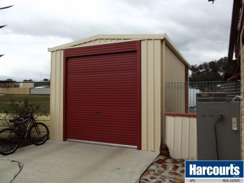 7 Burrowes Street, Darkan WA 6392