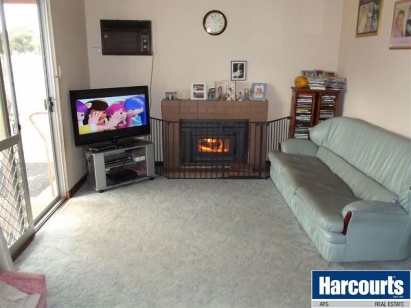 7 Burrowes Street, Darkan WA 6392