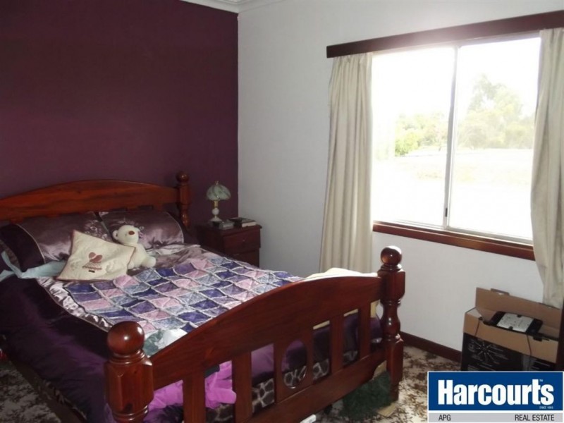 7 Burrowes Street, Darkan WA 6392