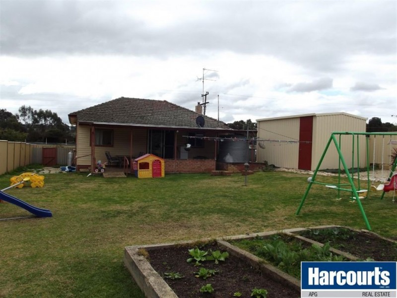 7 Burrowes Street, Darkan WA 6392