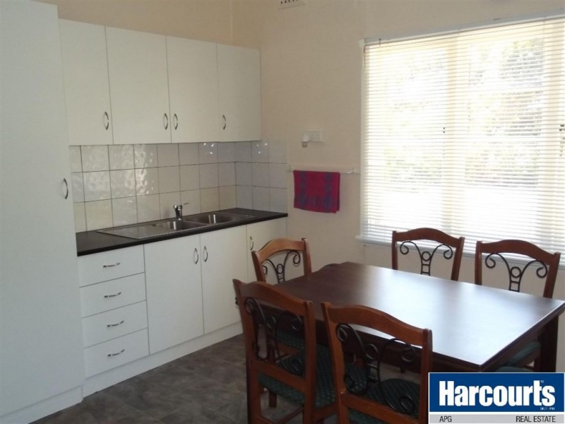 4 Bessell Crescent, Collie WA 6225