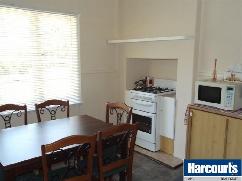 4 Bessell Crescent, Collie WA 6225