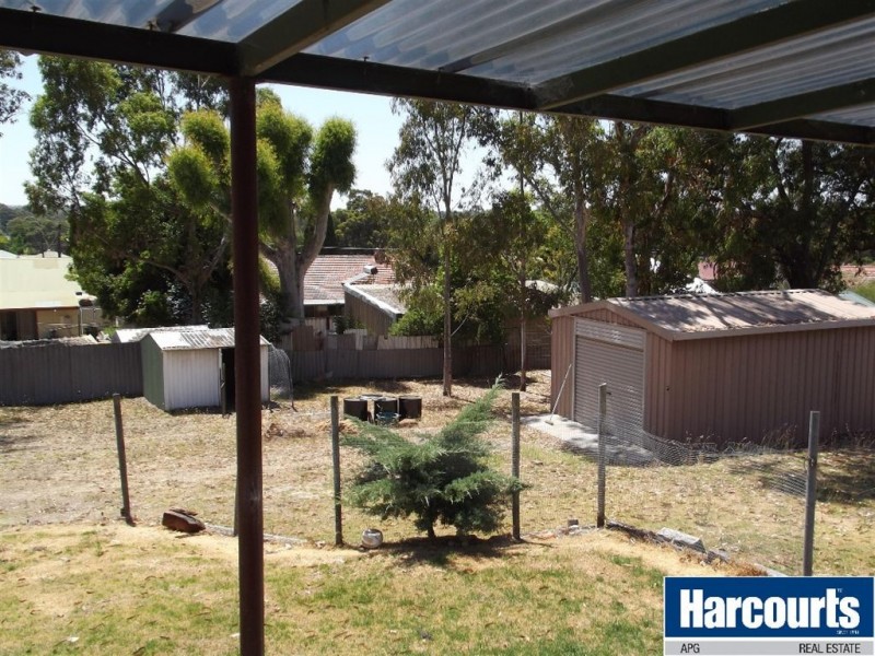 4 Bessell Crescent, Collie WA 6225