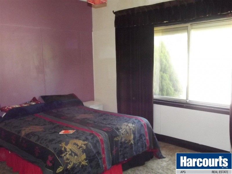 4 Bessell Crescent, Collie WA 6225