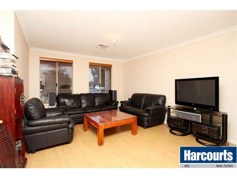 20 Hertford Elbow, College Grove WA 6230