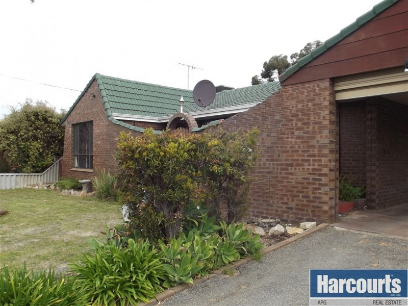 25 Saunders Street, Collie WA 6225