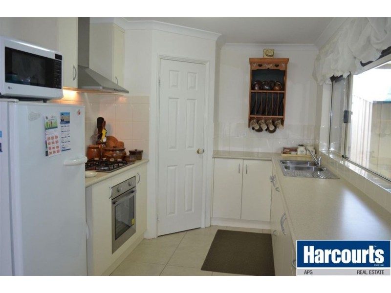 19B Lewana Approach, Dalyellup WA 6230