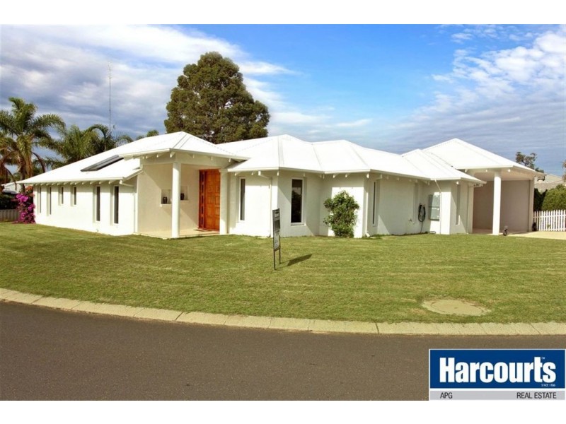 5 Christchurch Place, College Grove WA 6230