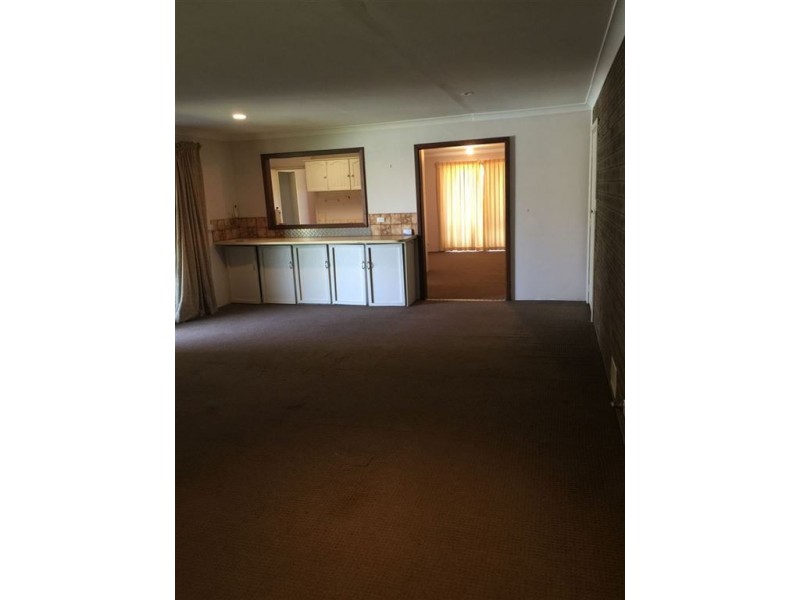 43 Sweeny Street, Carey Park WA 6230