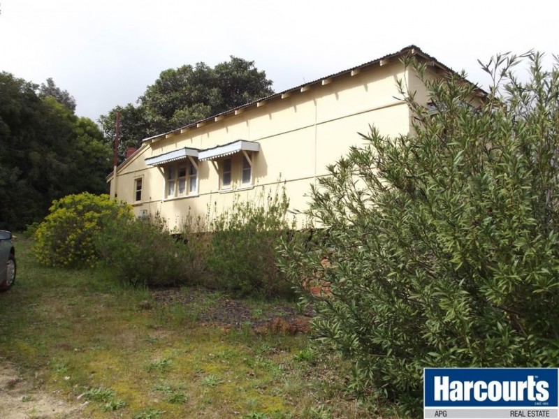 4 Paull Street, Collie WA 6225