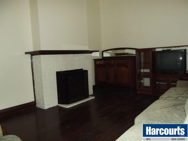 4 Paull Street, Collie WA 6225