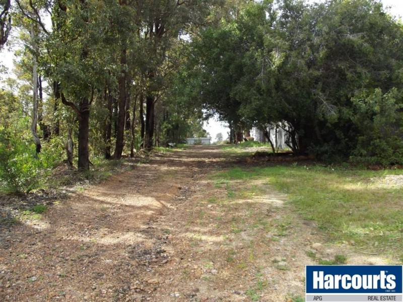 4 Paull Street, Collie WA 6225