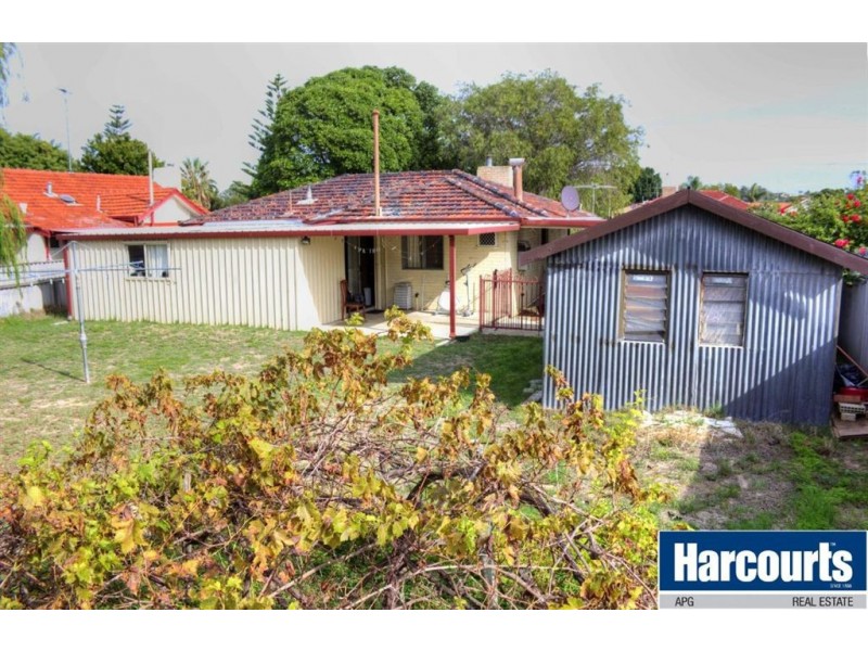 11 Kestral Street, Withers WA 6230