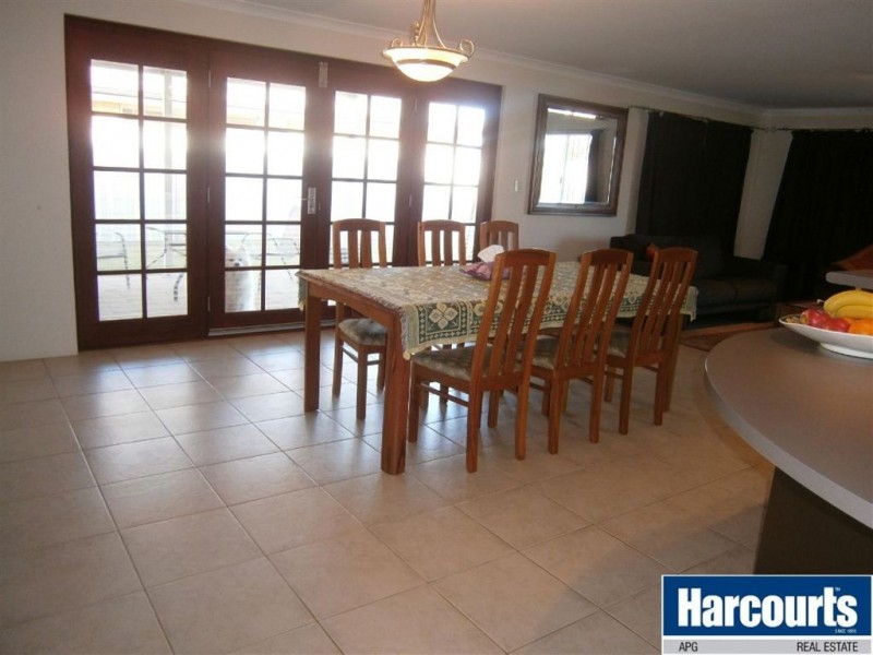 8 Cobalt Link, Australind WA 6233