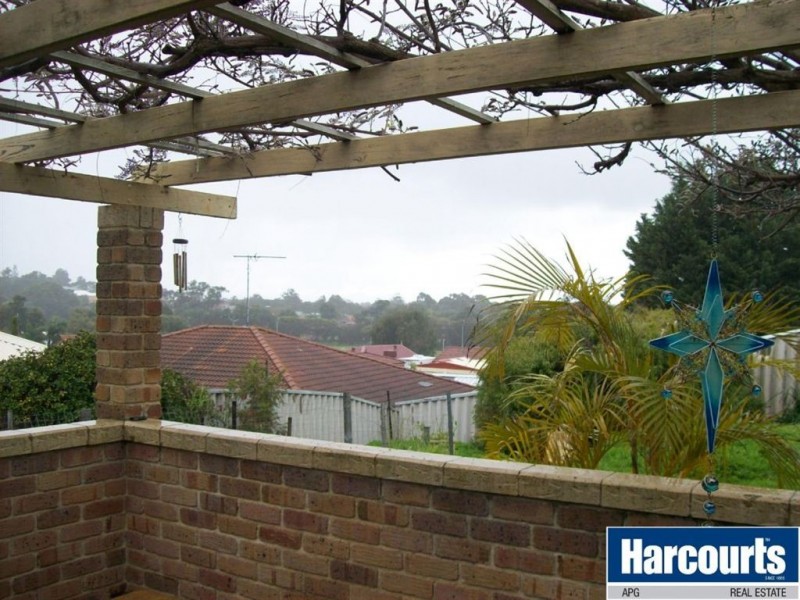 71 Barnes Avenue, Australind WA 6233