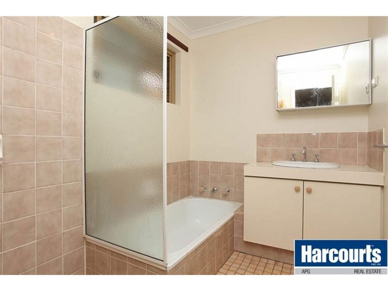 13 Lockwood Crescent, Withers WA 6230