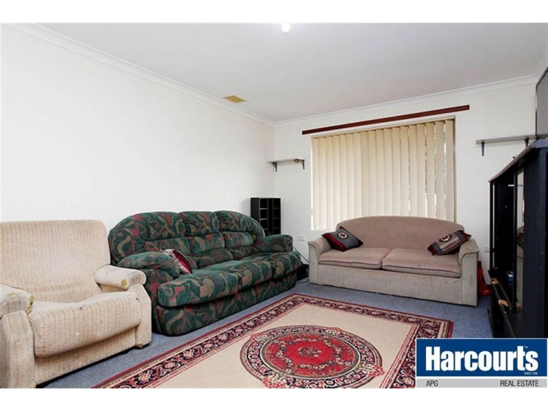 13 Lockwood Crescent, Withers WA 6230