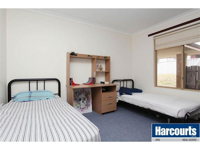 13 Lockwood Crescent, Withers WA 6230