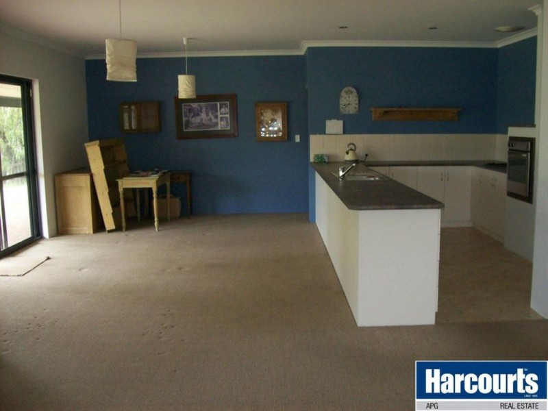 300 Ramsay Road, Stratham WA 6237
