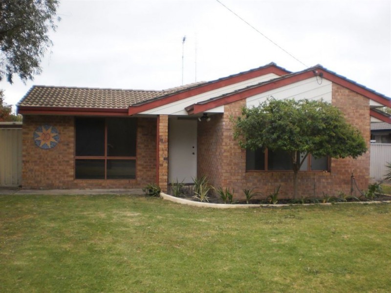 20 Armanta Drive, Carey Park WA 6230