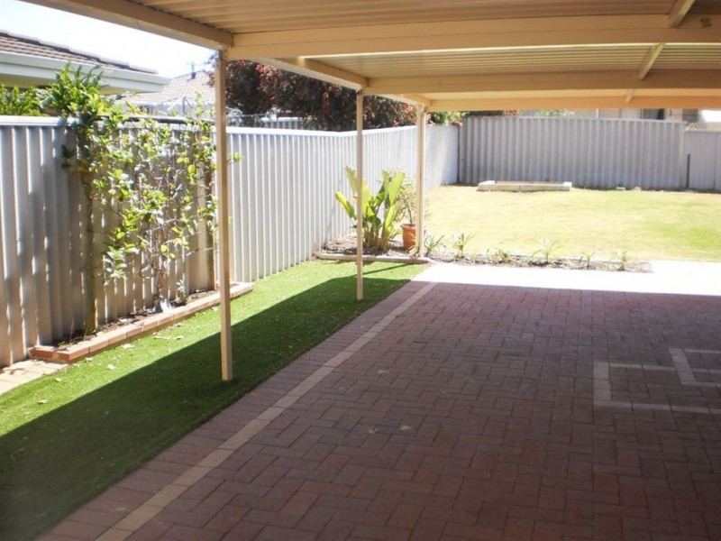 20 Armanta Drive, Carey Park WA 6230