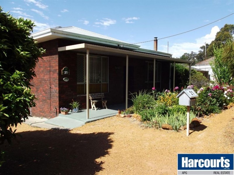 21 Bevan Way, Collie WA 6225