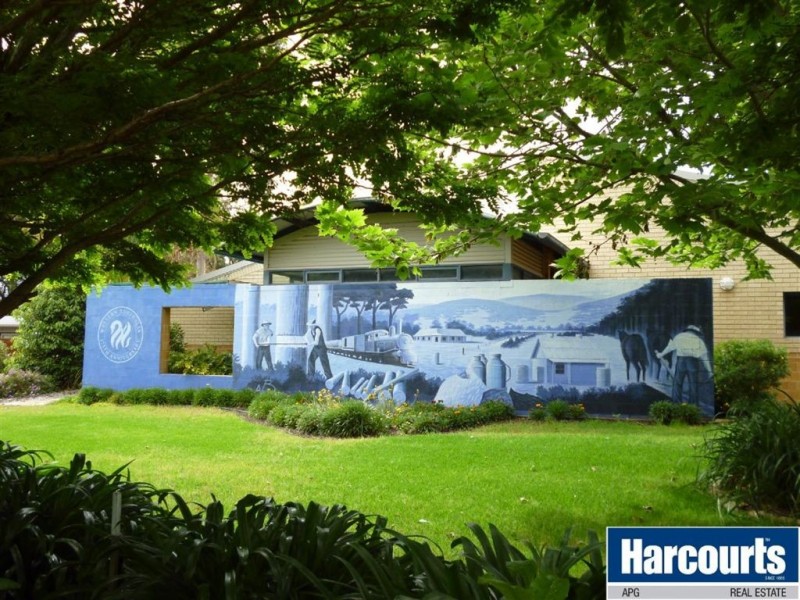 29 Russell Road, Burekup WA 6227