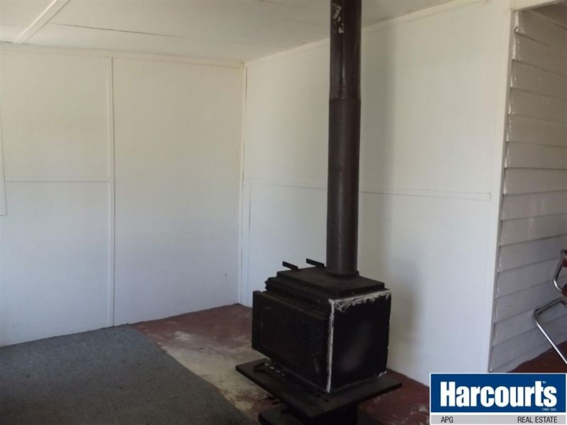 21 Bunbury Street, Collie WA 6225