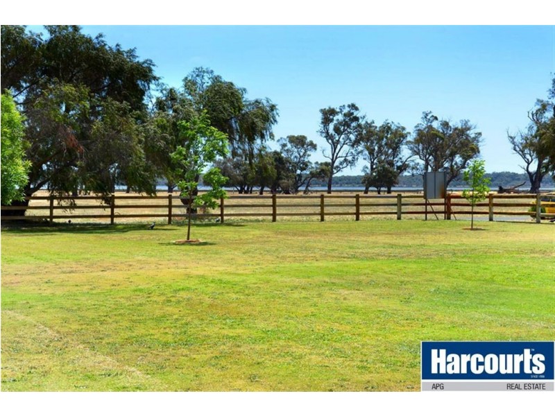 700 Cathedral Avenue, Leschenault WA 6233