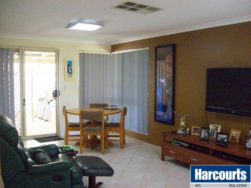 4 Cottonwood Gardans, Eaton WA 6232