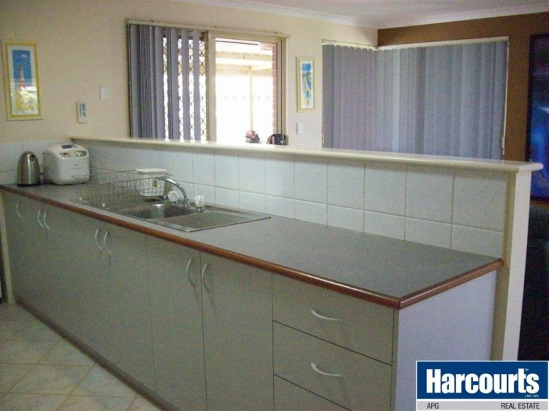 4 Cottonwood Gardans, Eaton WA 6232