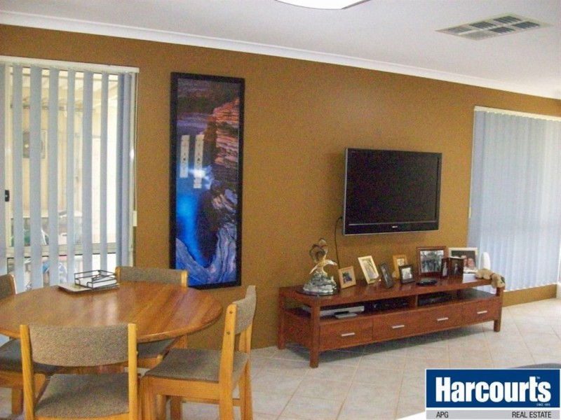 4 Cottonwood Gardans, Eaton WA 6232