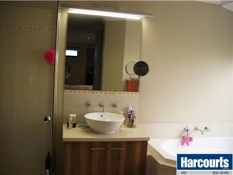 21 Sapphire Road, Dalyellup WA 6230