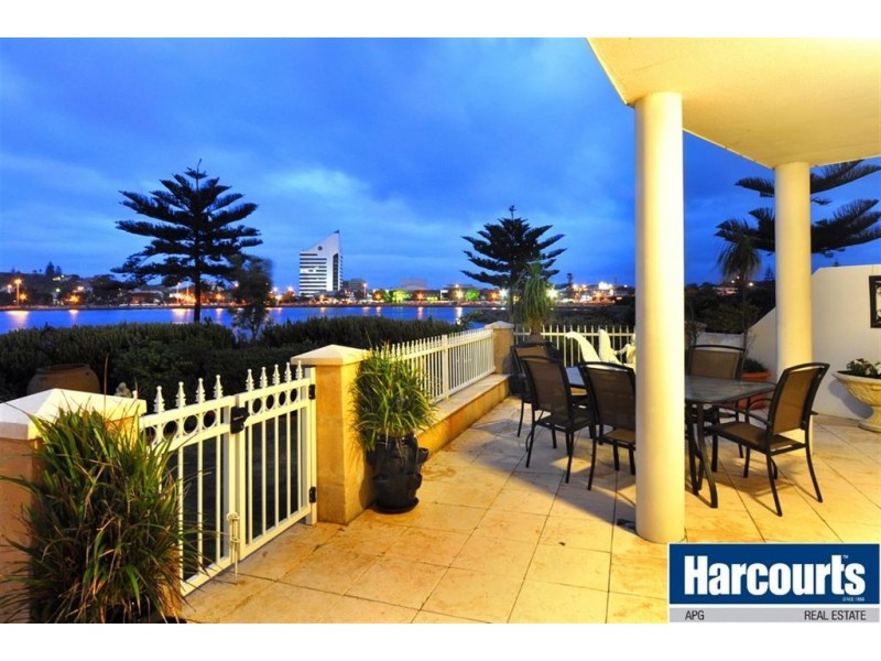 2/62 Marabank Loop, Bunbury WA 6230