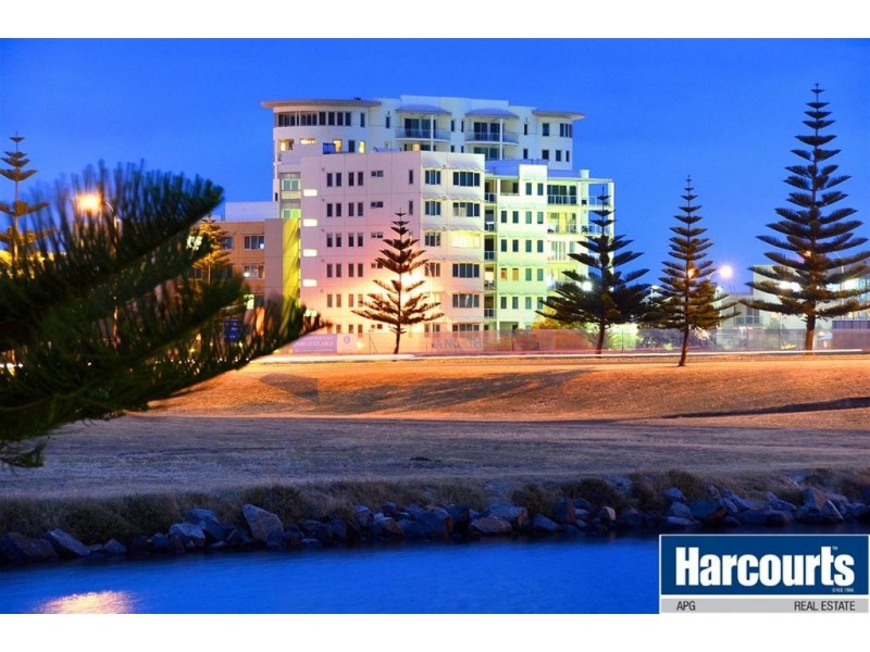 2/62 Marabank Loop, Bunbury WA 6230