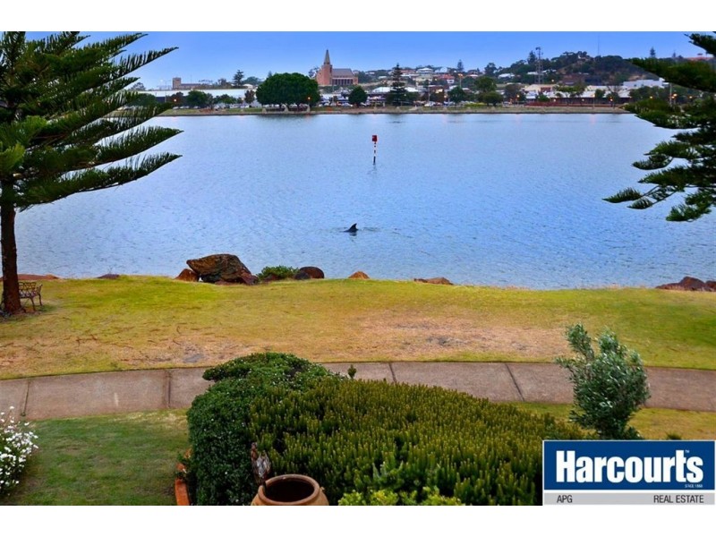 2/62 Marabank Loop, Bunbury WA 6230