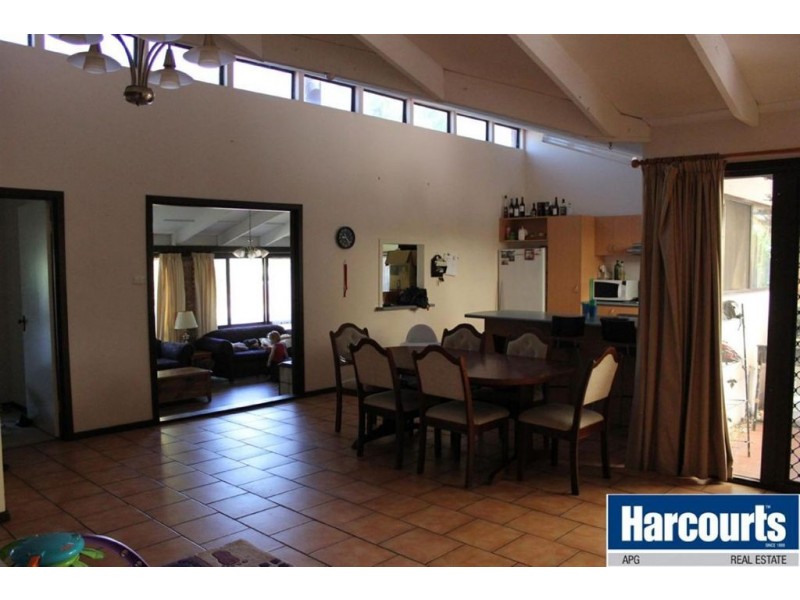 179 Minninup Road, Withers WA 6230