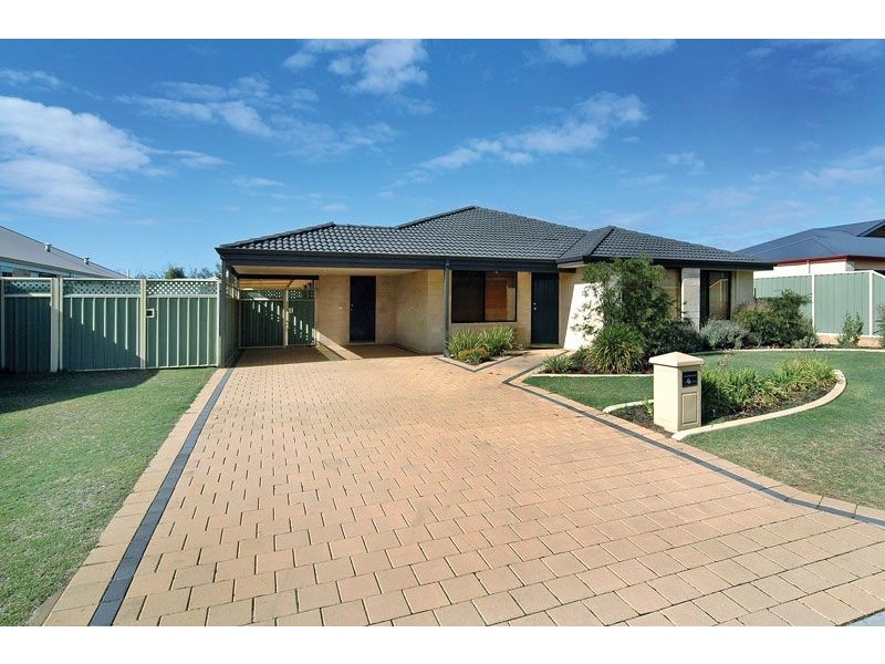 6 Woodquay Avenue, Australind WA 6233