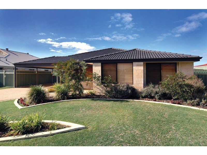 6 Woodquay Avenue, Australind WA 6233