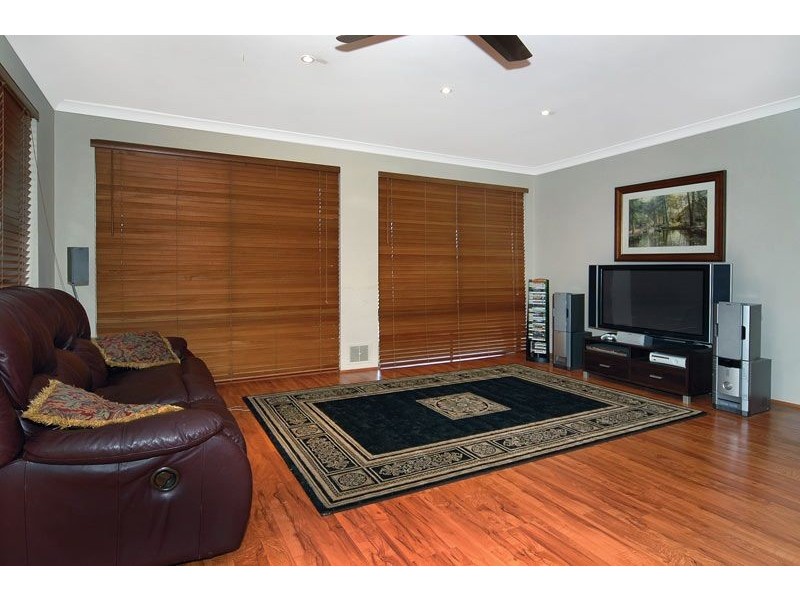 6 Woodquay Avenue, Australind WA 6233