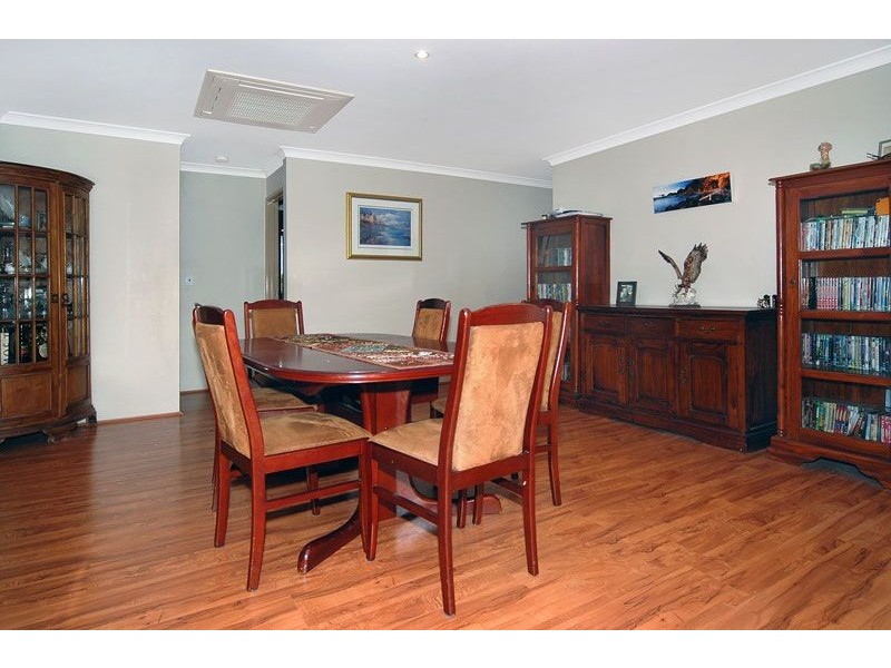 6 Woodquay Avenue, Australind WA 6233